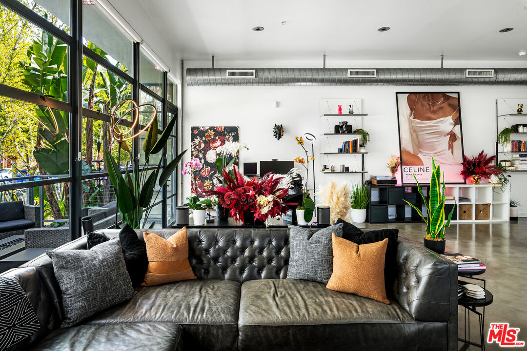 1534 17th St Unit: 101