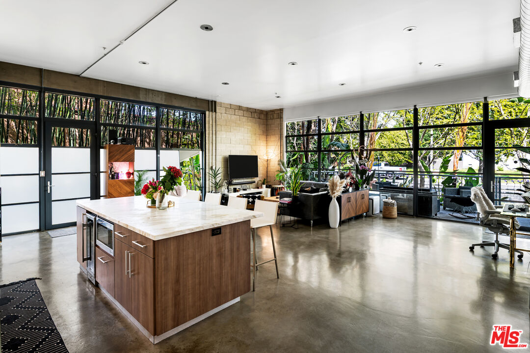 1534 17th St Unit: 101