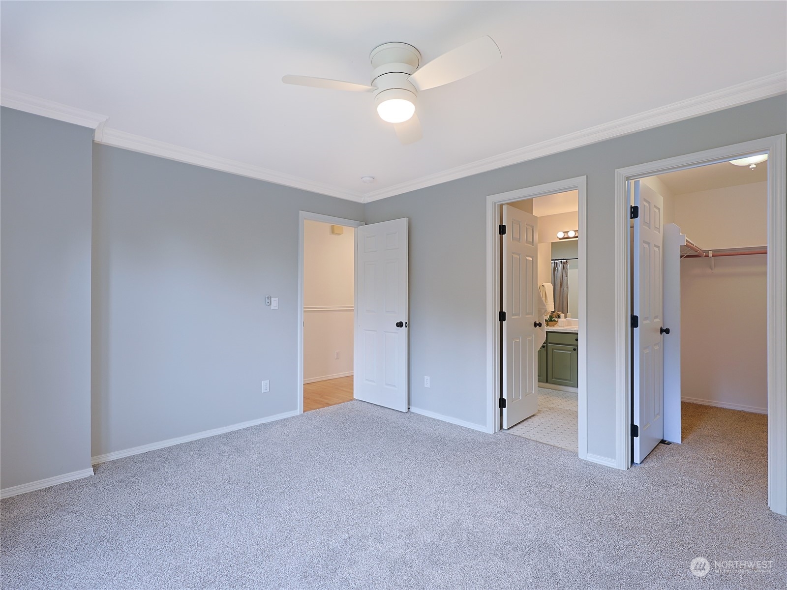 3420 East Broadway St