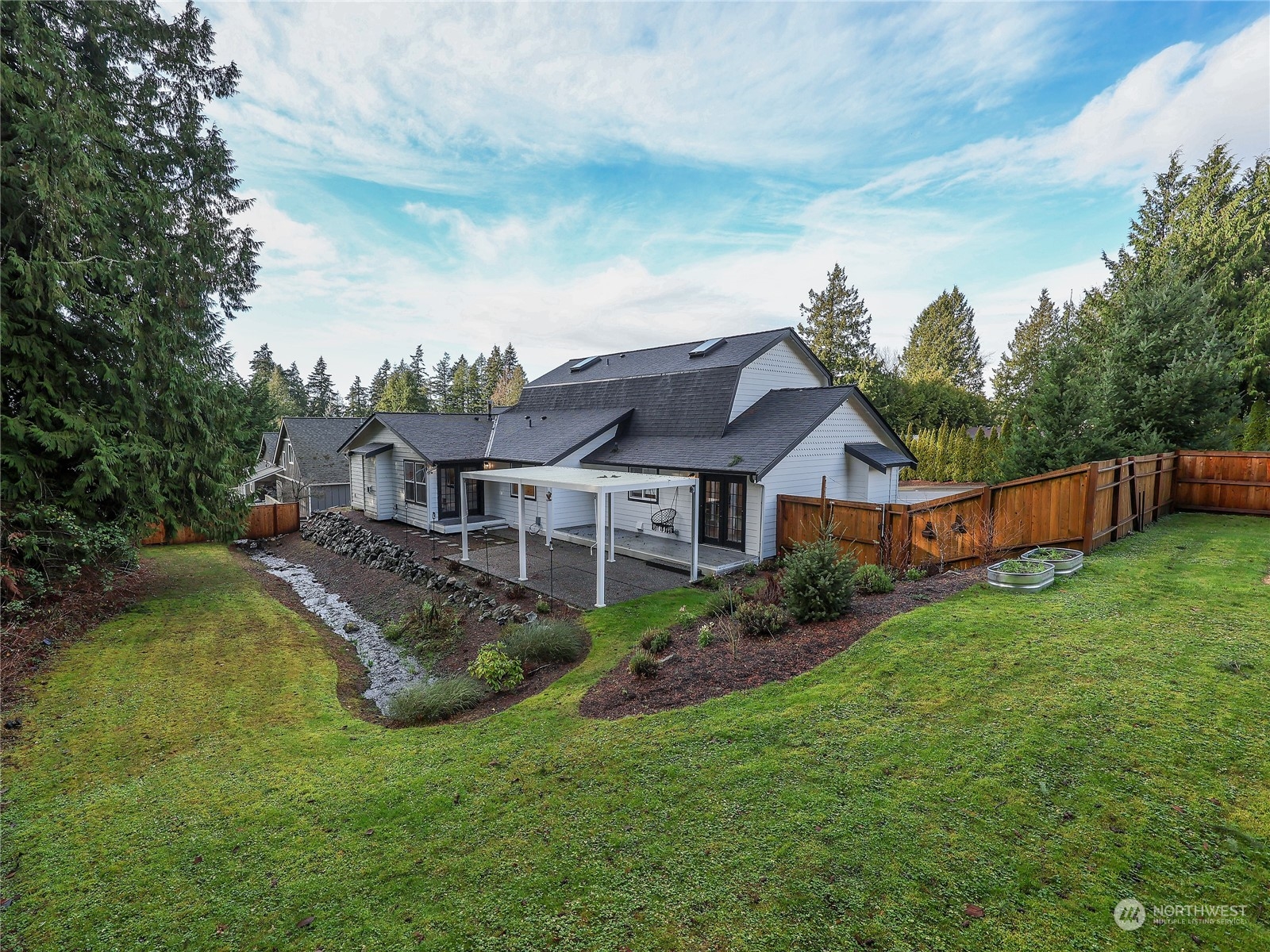 3420 East Broadway St