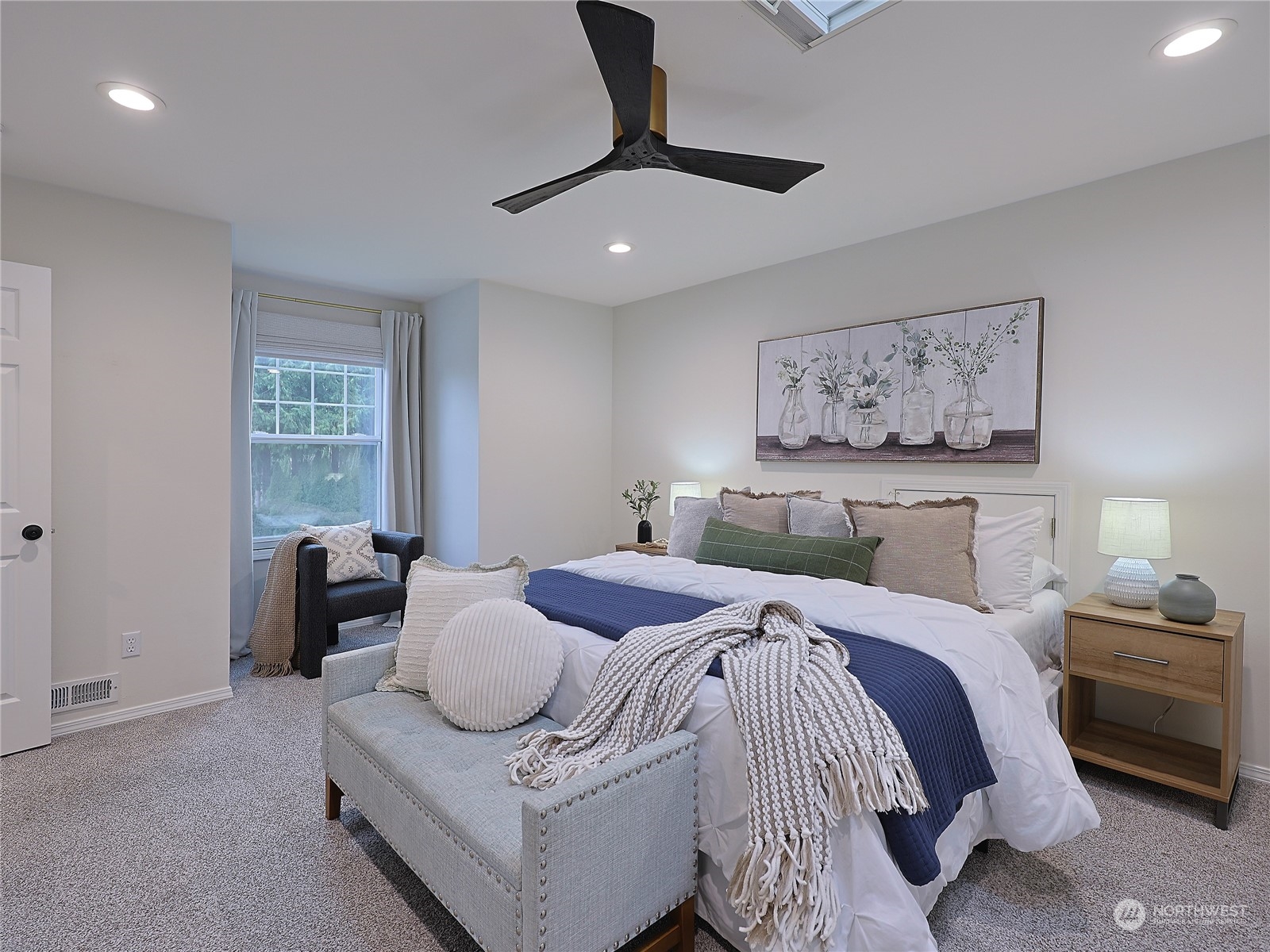 3420 East Broadway St