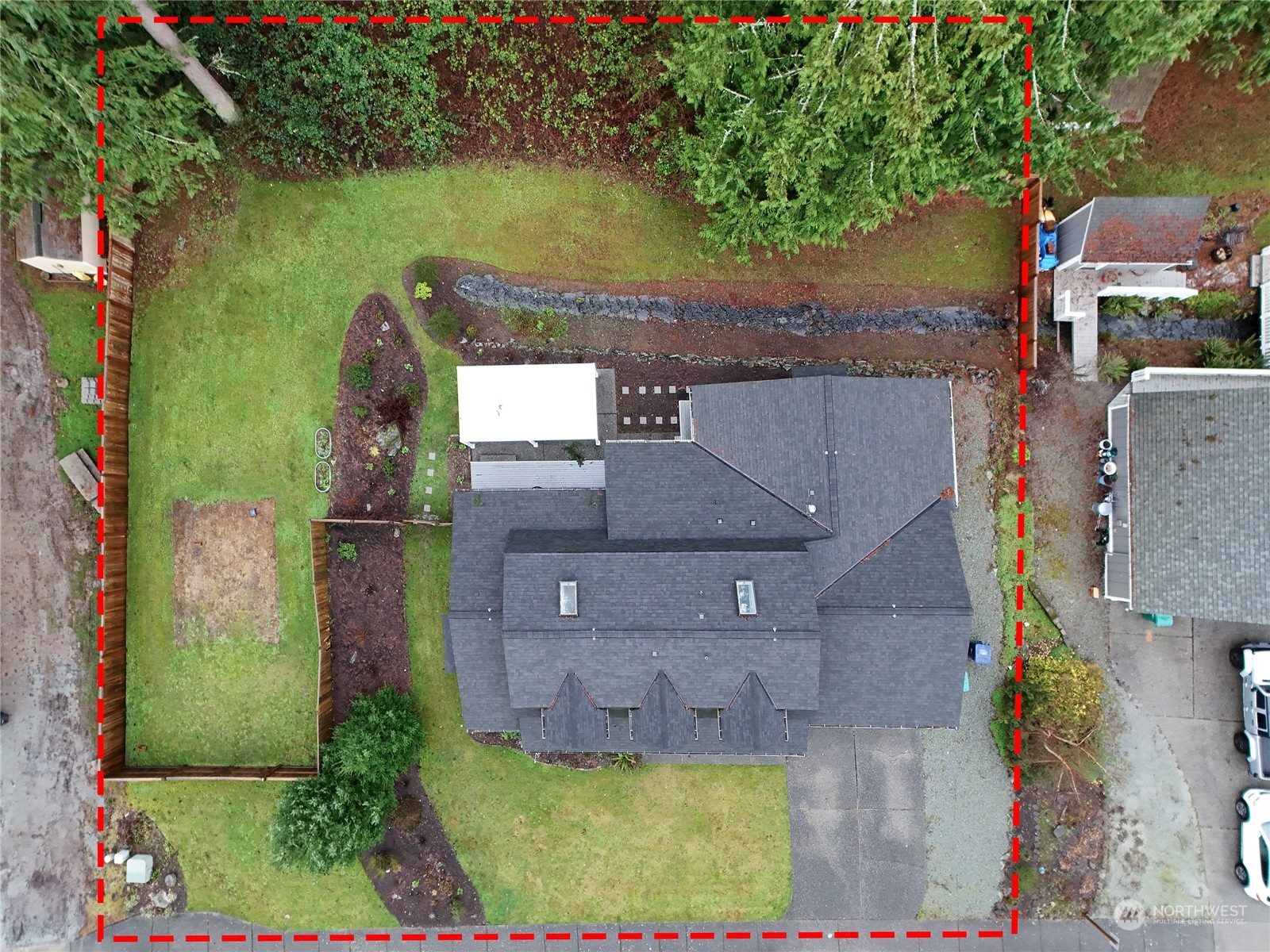 3420 East Broadway St