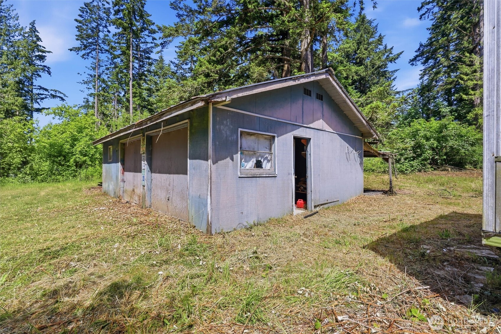658 Lewis Lane