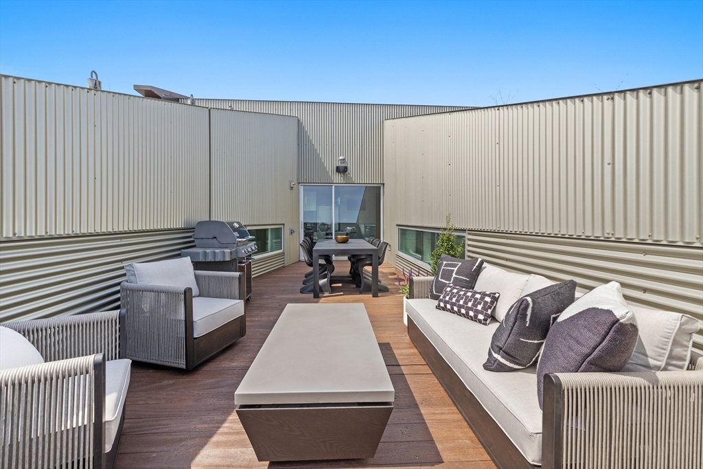 141 Dorchester Avenue # 812