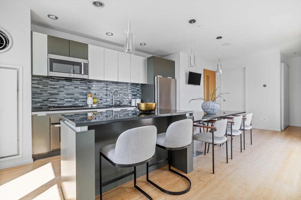 141 Dorchester Avenue # 812