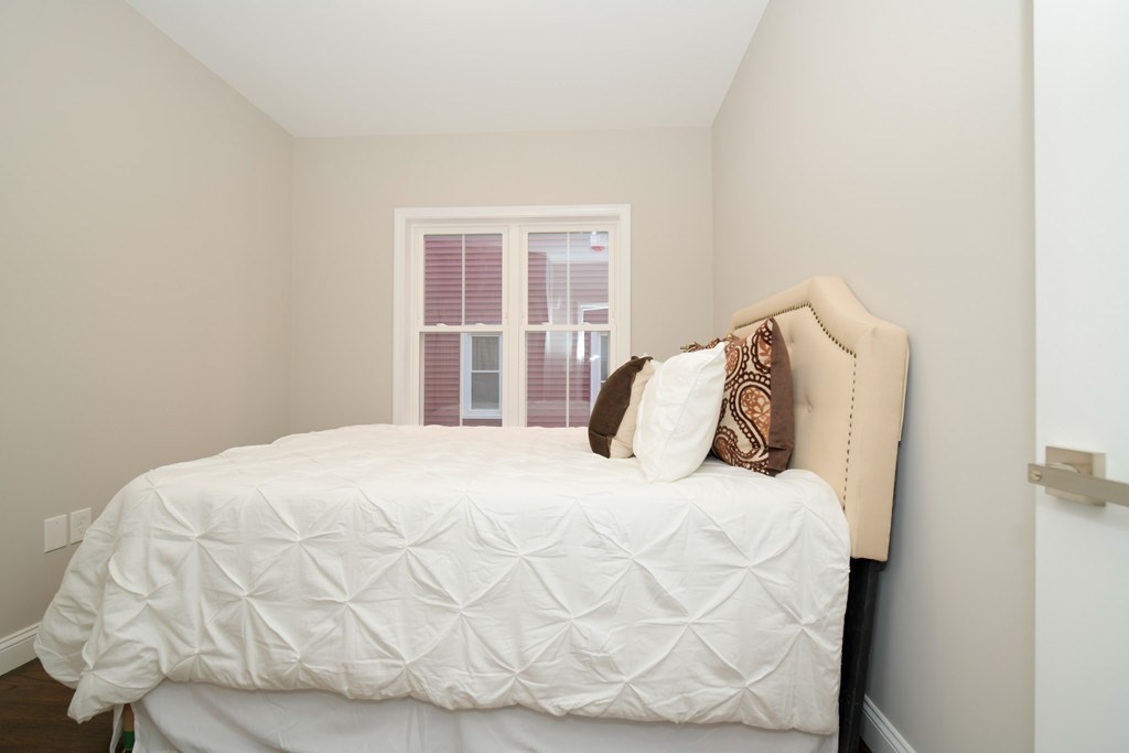15 Bullard Street # 2