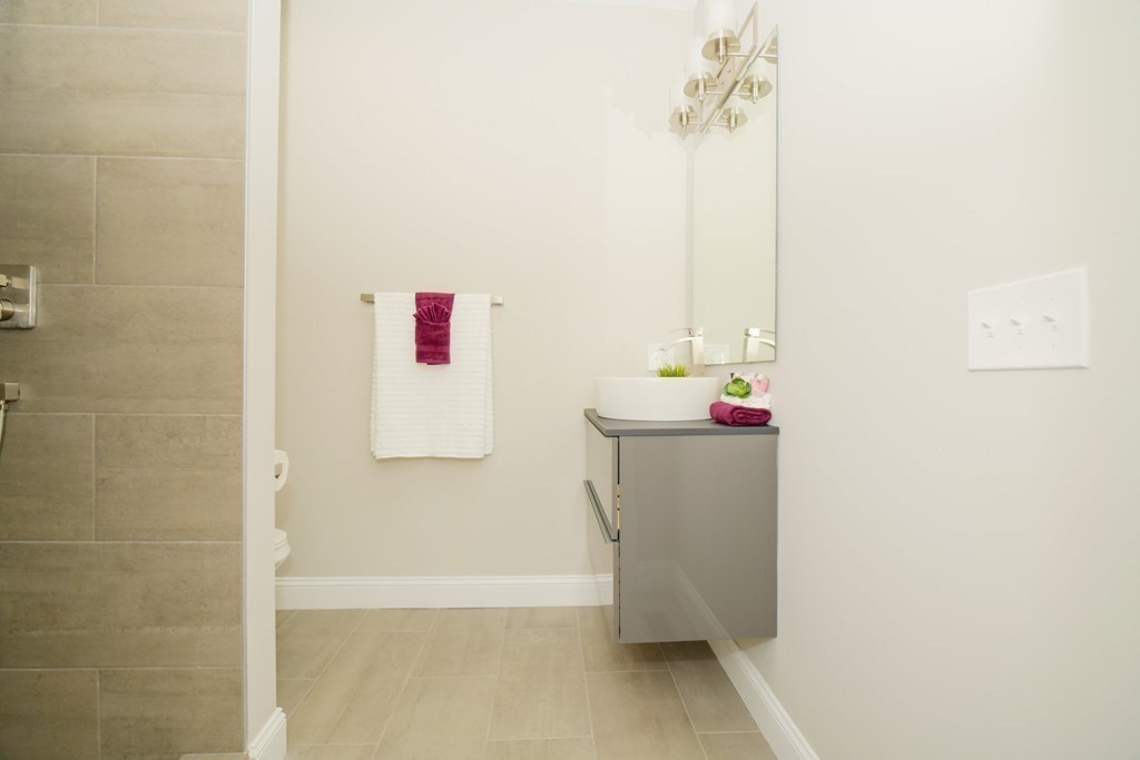 15 Bullard Street # 2