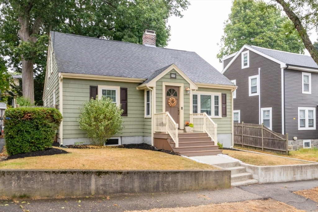 28 Pine Grove St
