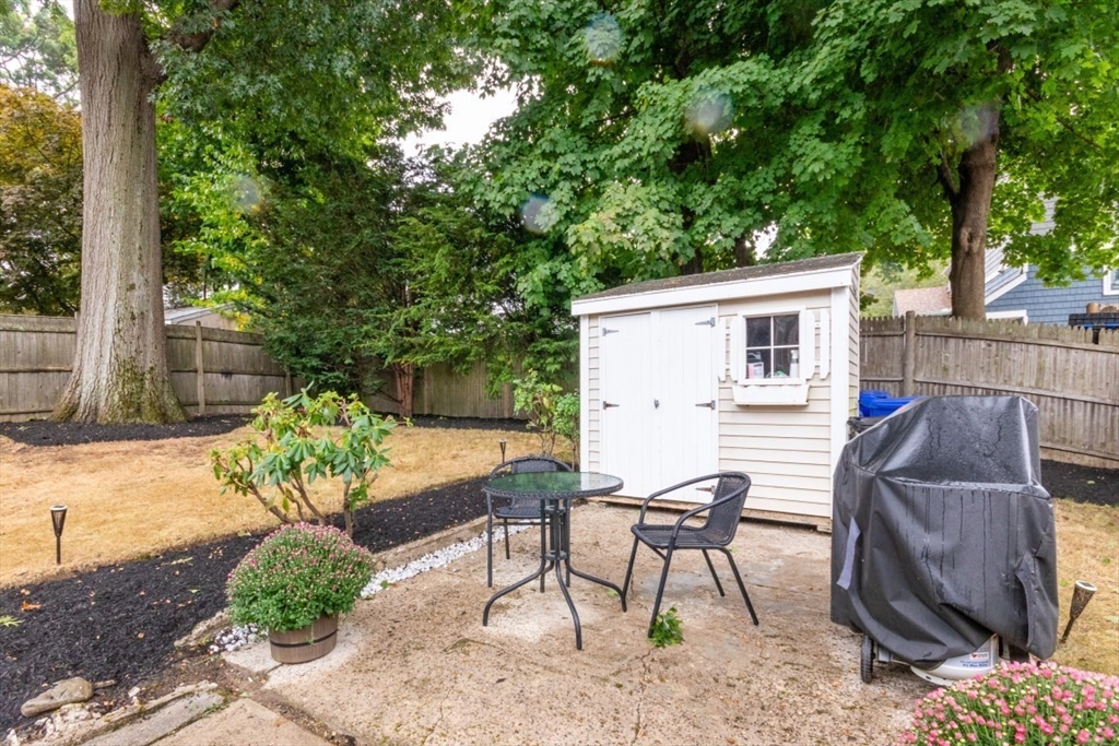 28 Pine Grove St