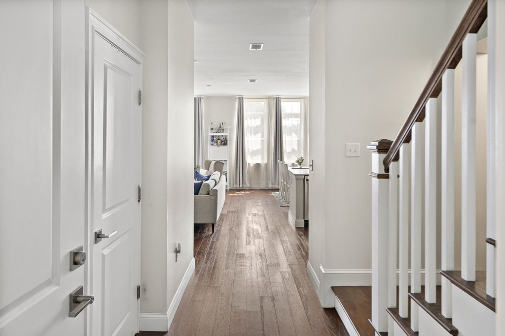 170 W Broadway # 407