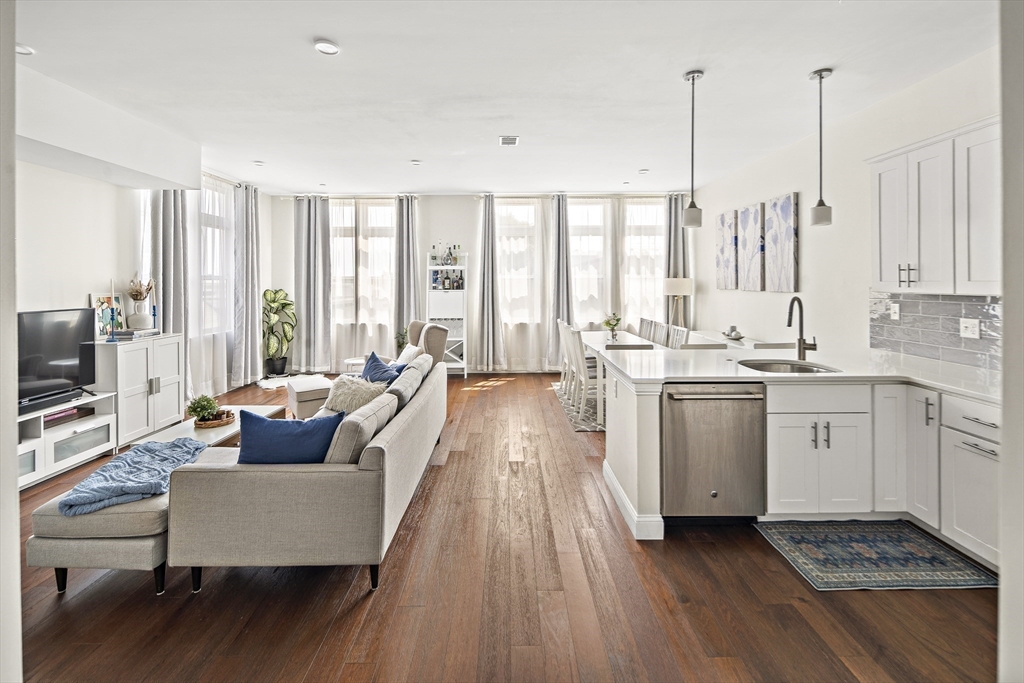 170 W Broadway # 407