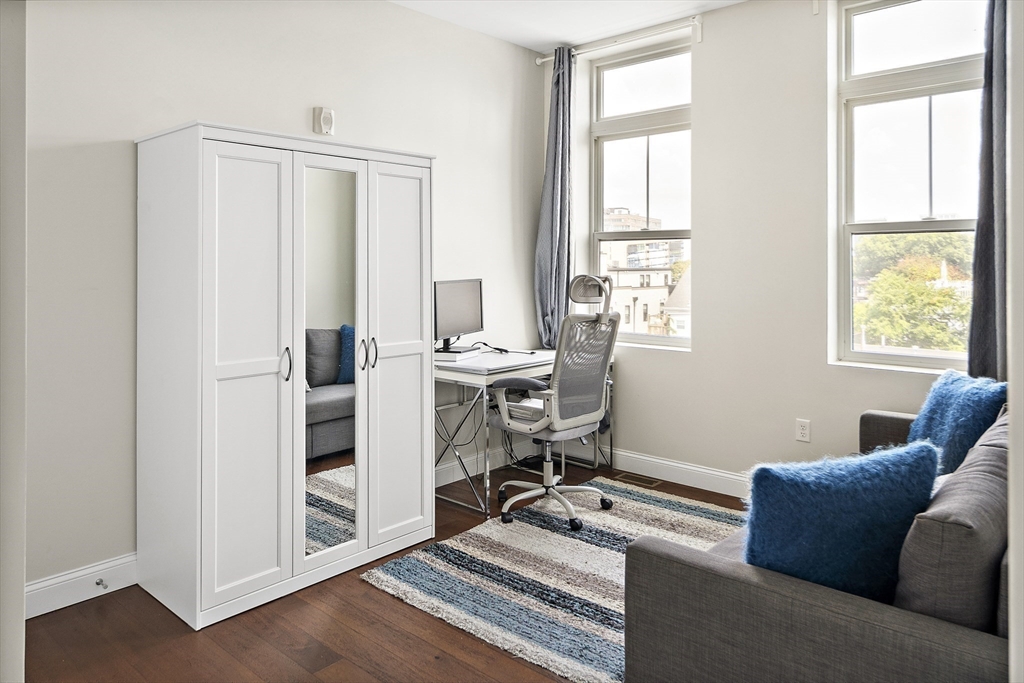 170 W Broadway # 407