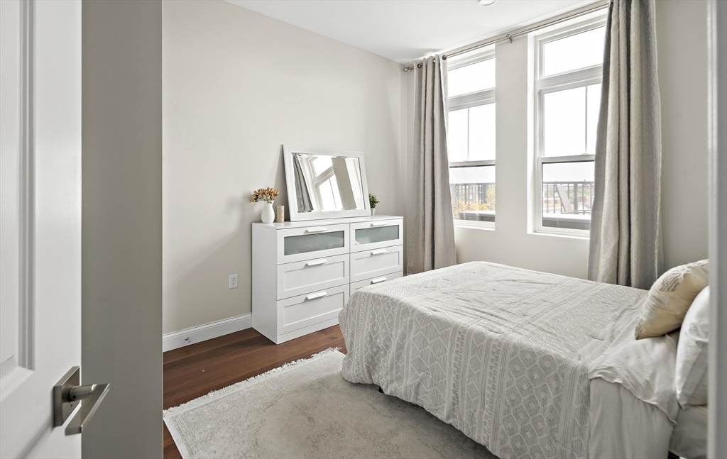 170 W Broadway # 407
