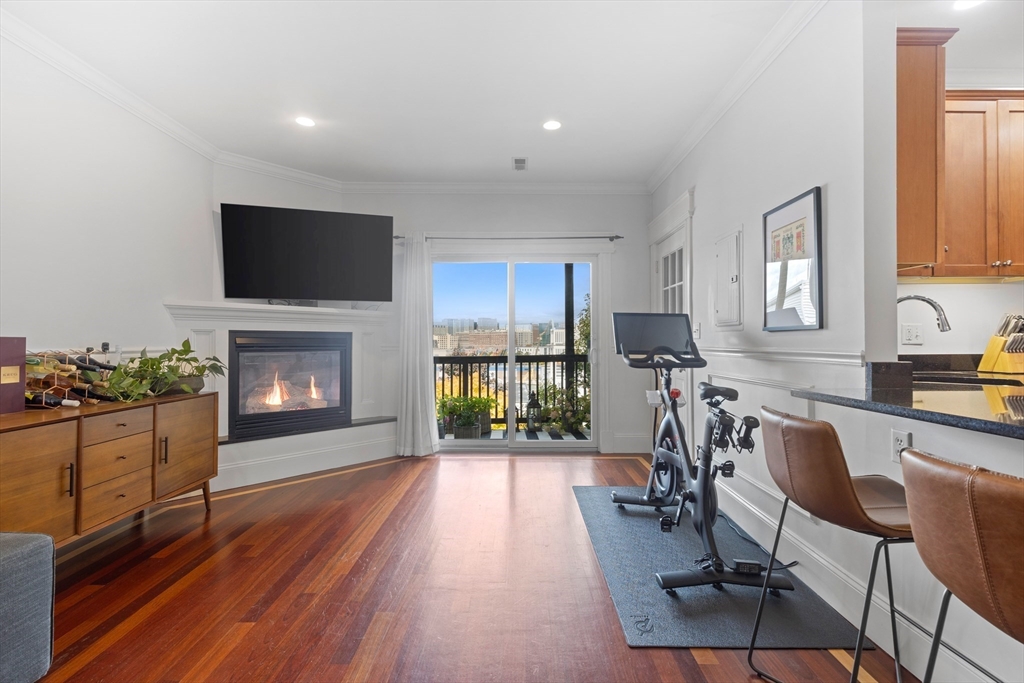 472 E Third # 3