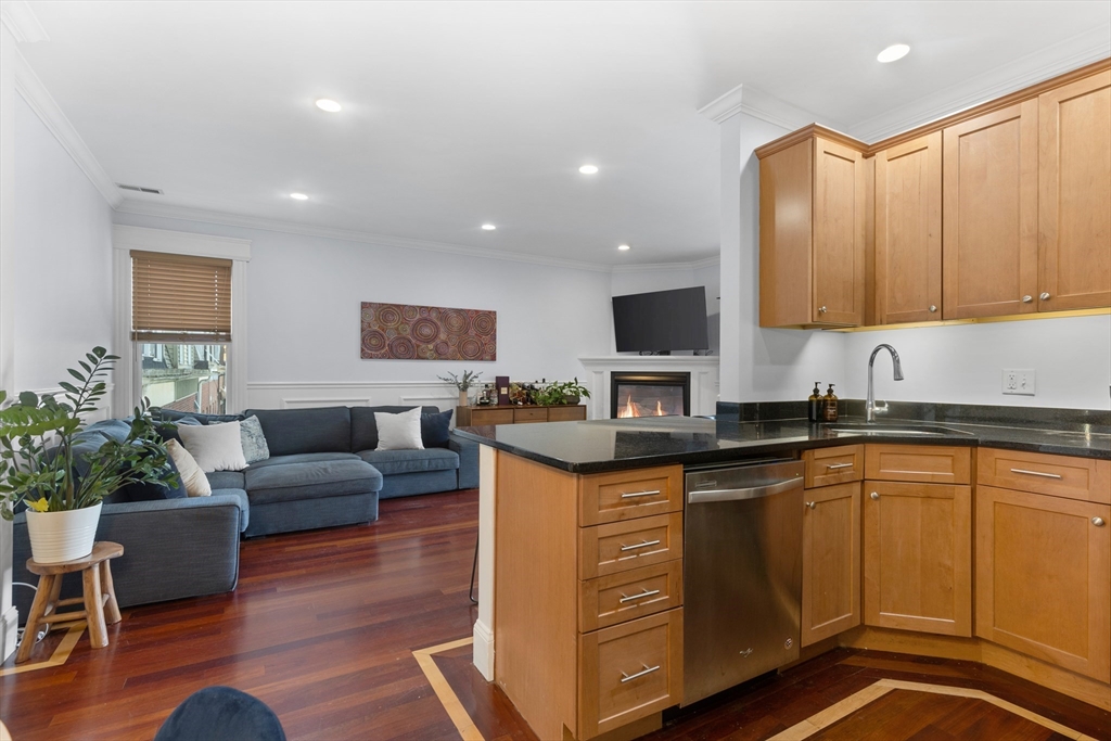 472 E Third # 3