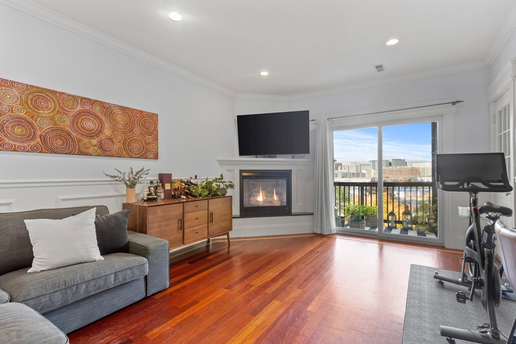 472 E Third # 3