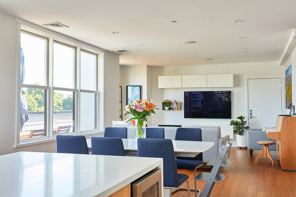 290 Highland Avenue Unit: PHA