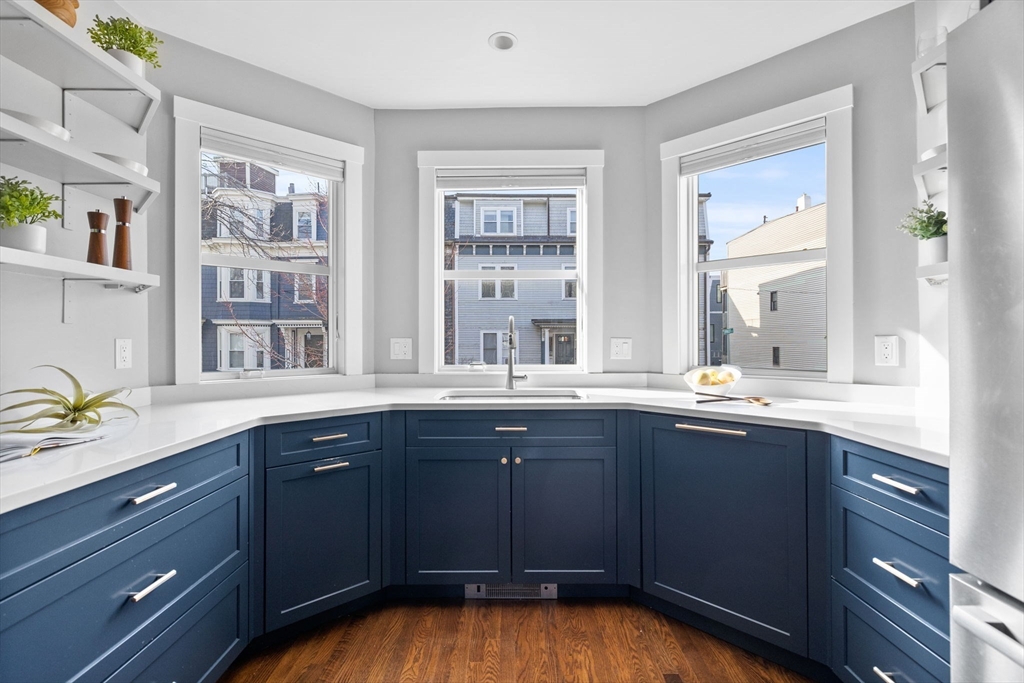 494 East 7th St