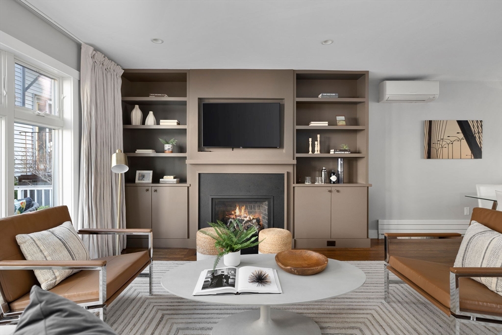 494 East 7th St