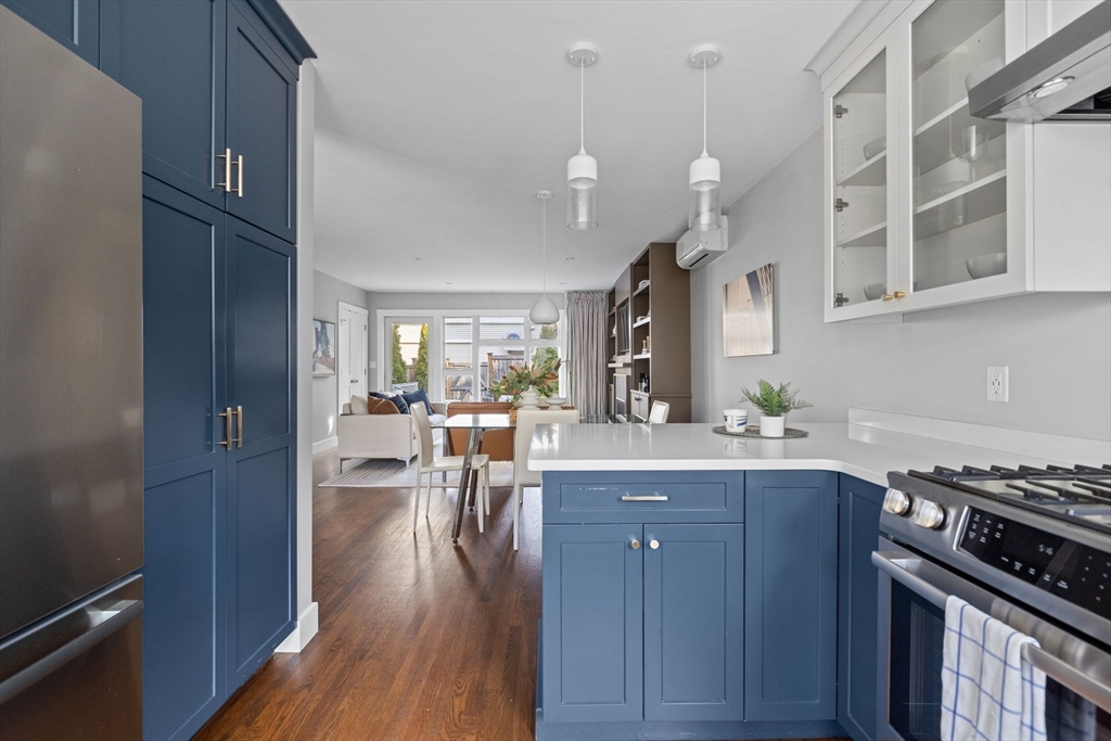 494 East 7th St