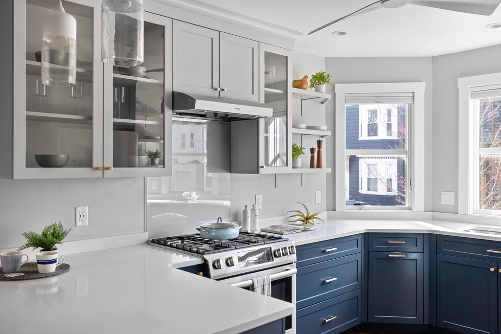 494 East 7th St