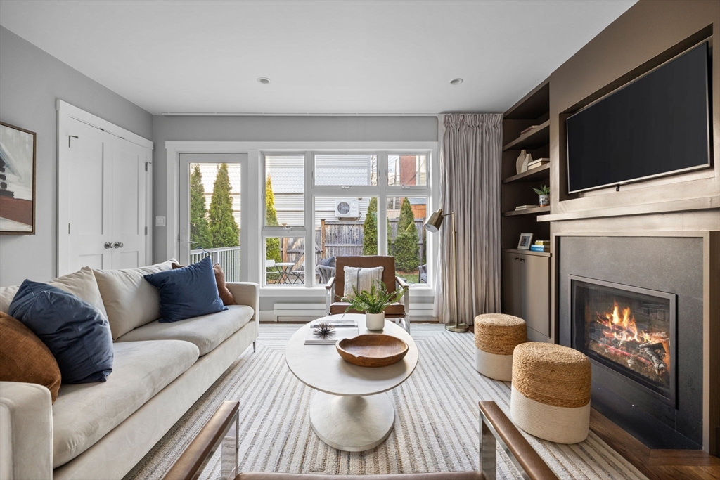 494 East 7th St