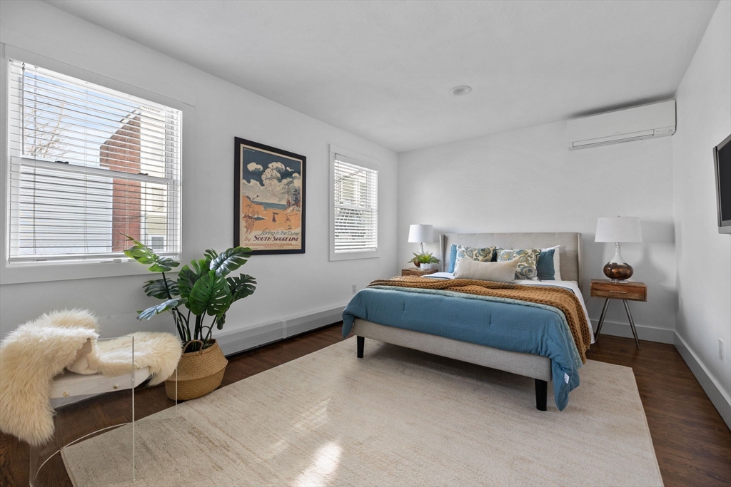 494 East 7th St
