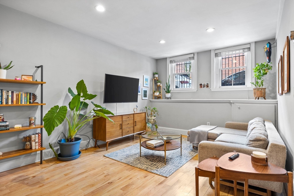 106 Union Park Street # 1A
