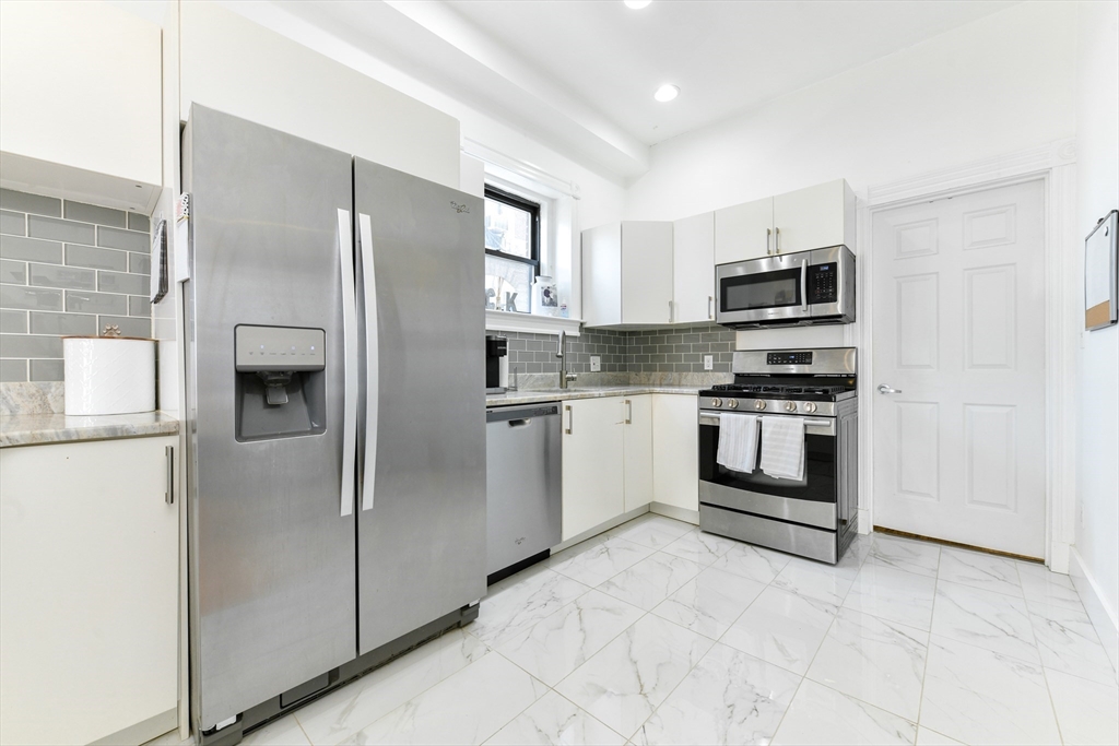 529 E Broadway # 1