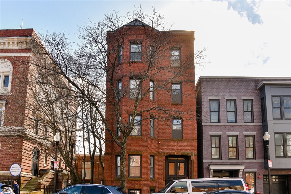 529 E Broadway # 1