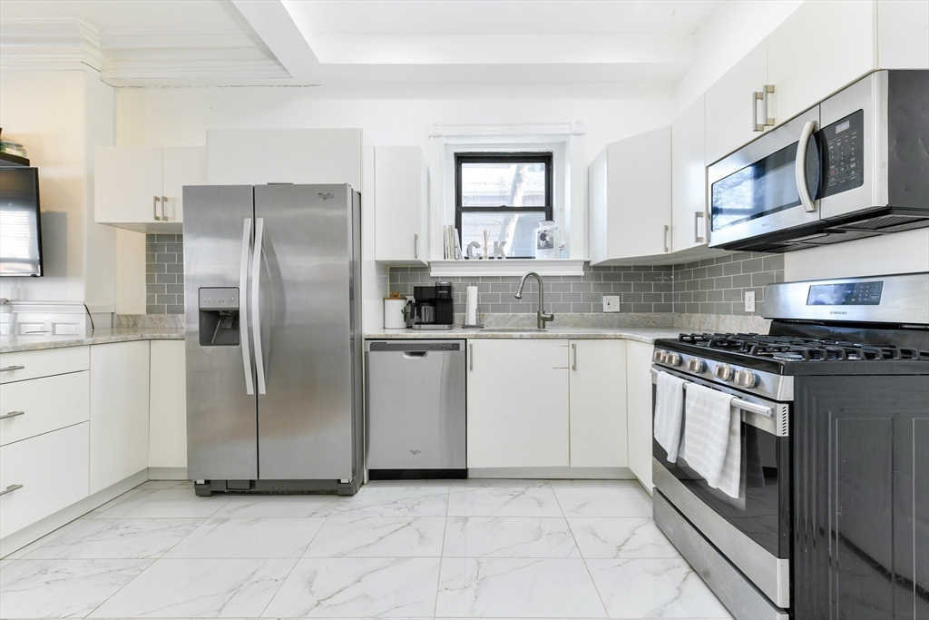 529 E Broadway # 1