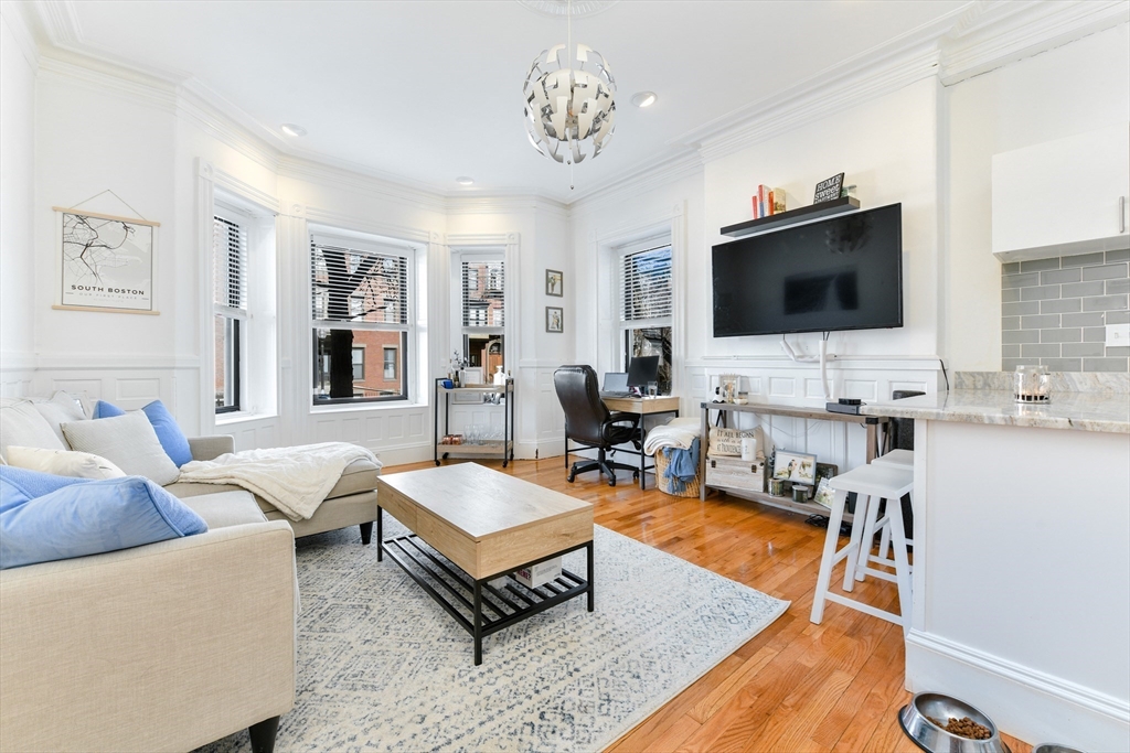 529 E Broadway # 1