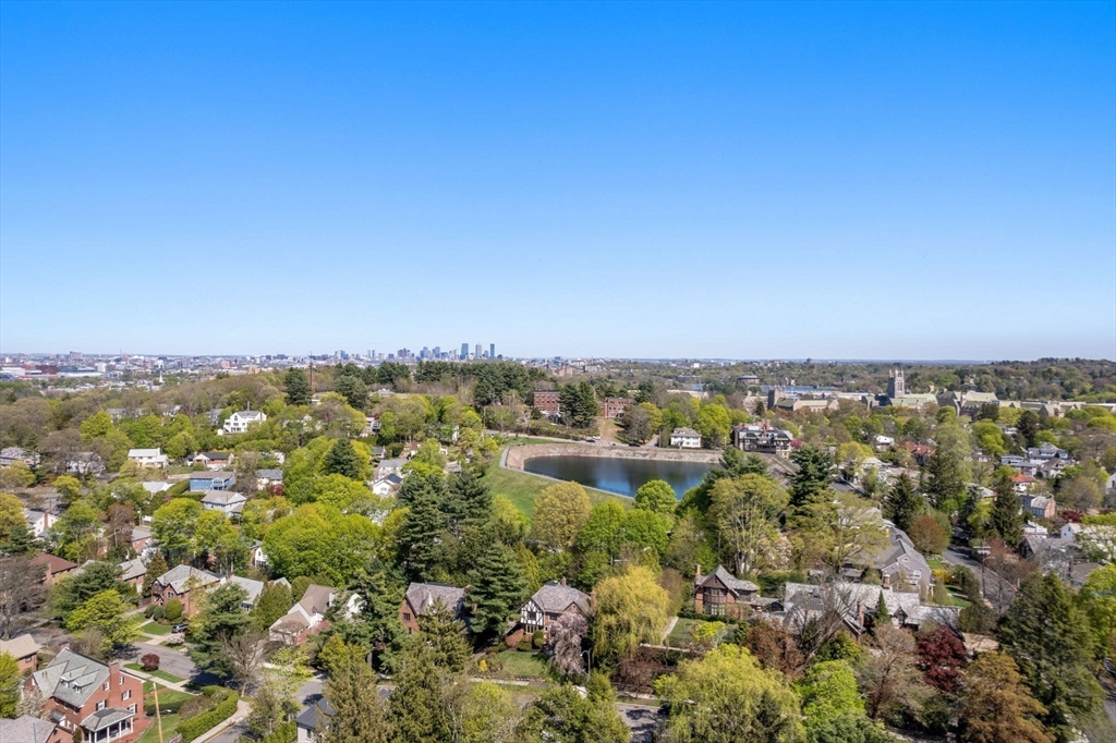 21 Woodchester Dr