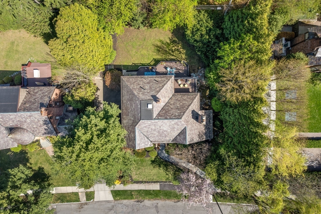 21 Woodchester Dr