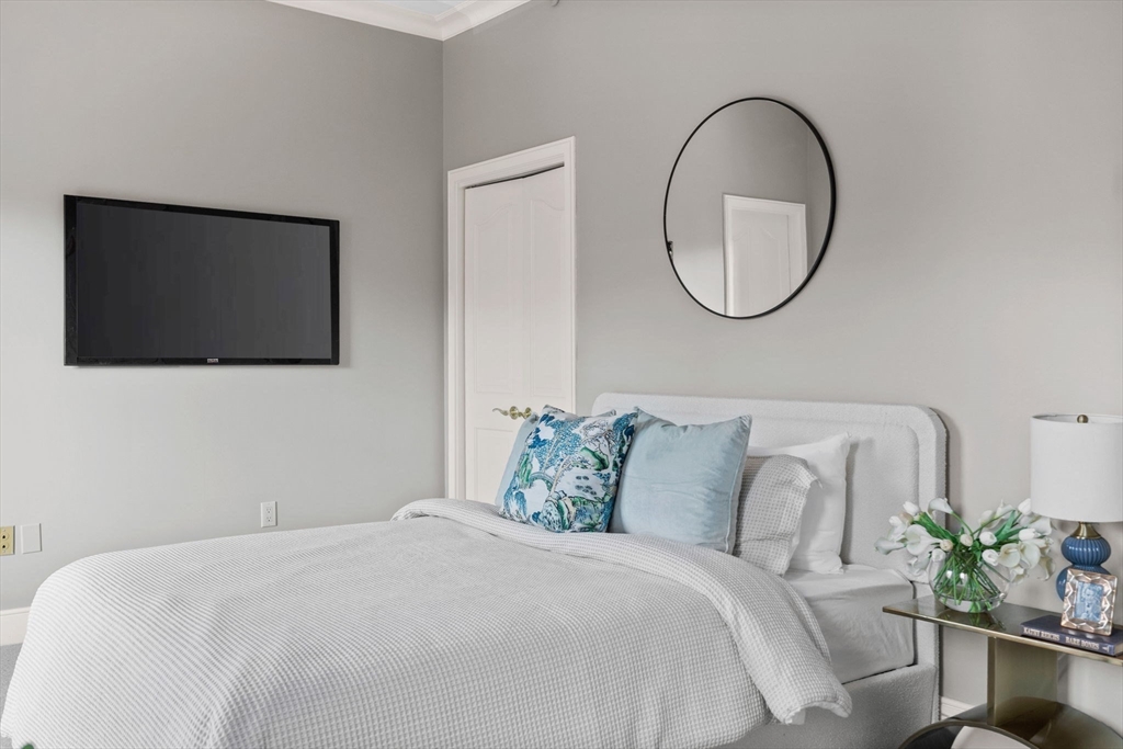 201 Newbury St # 308