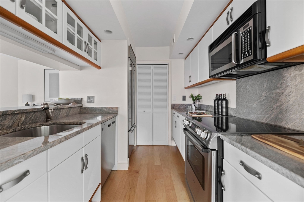 201 Newbury St # 308