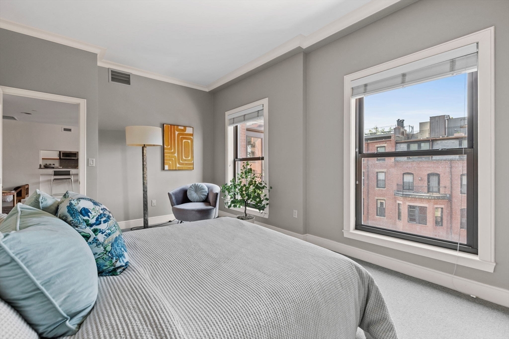 201 Newbury St # 308