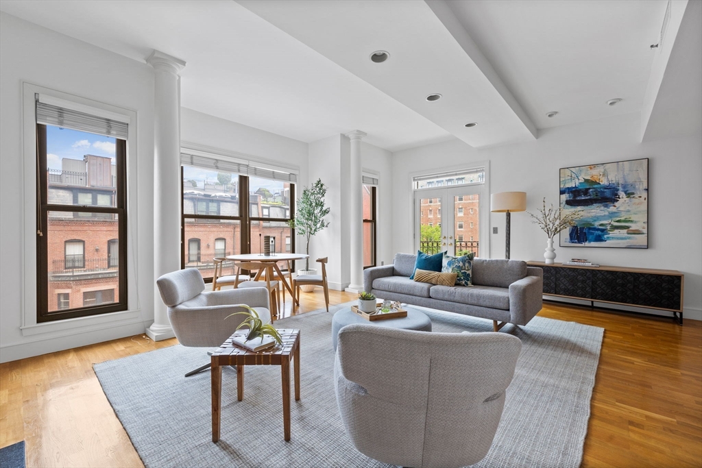 201 Newbury St # 308