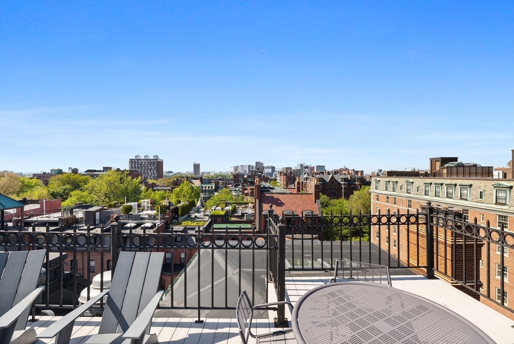 201 Newbury St # 308