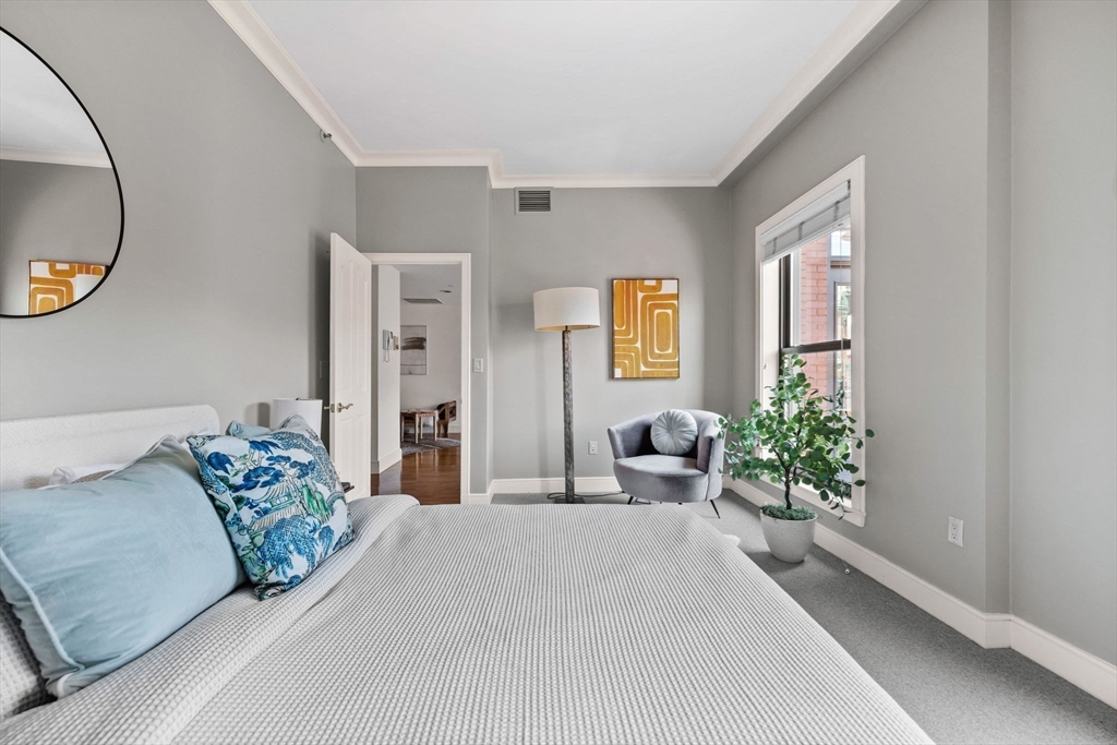 201 Newbury St # 308