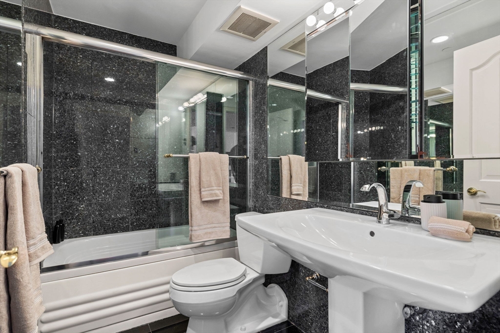 201 Newbury St # 308