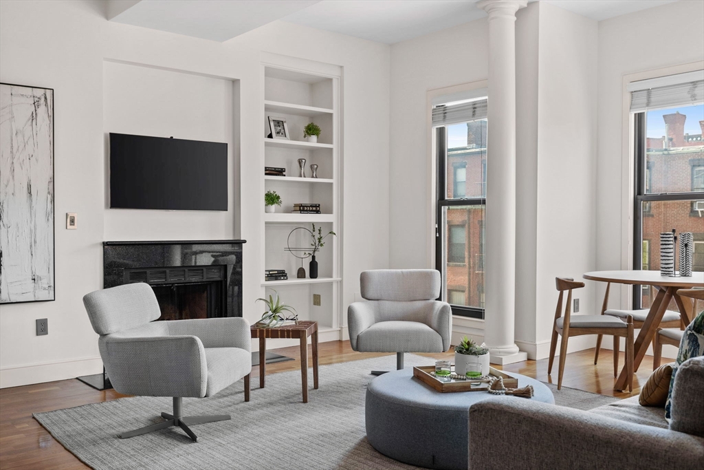 201 Newbury St # 308