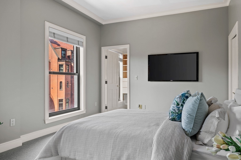 201 Newbury St # 308