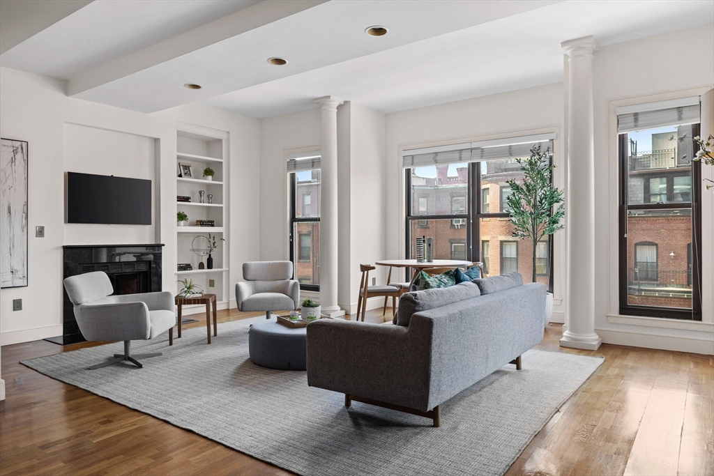 201 Newbury St # 308