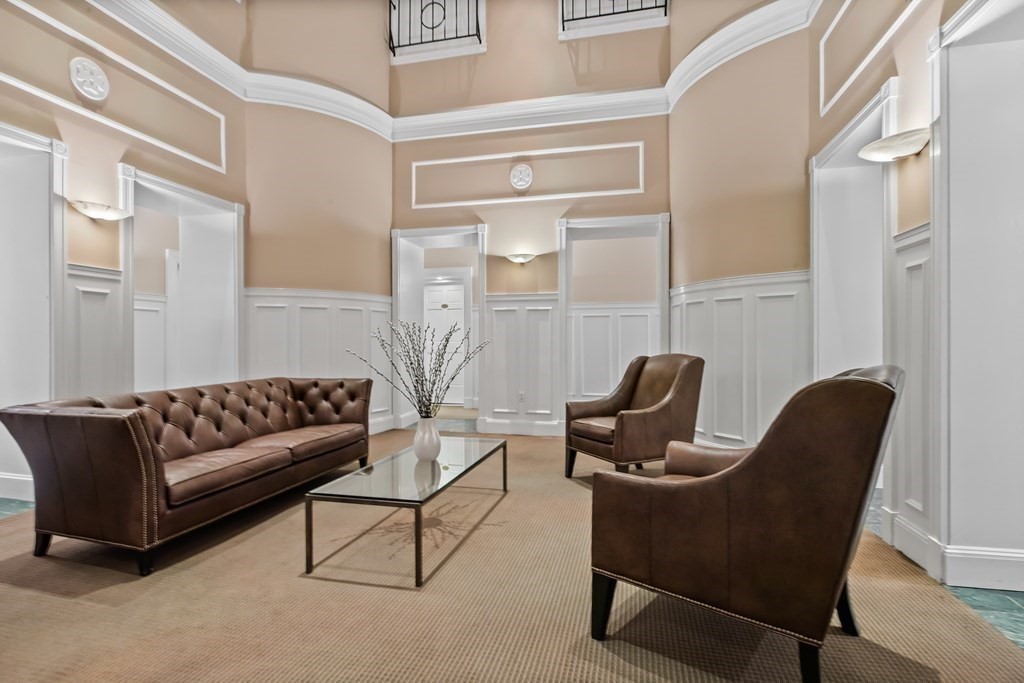 416 Marlborough Street # 808