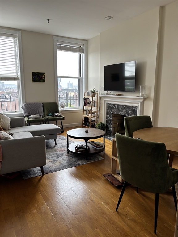 416 Marlborough Street # 808