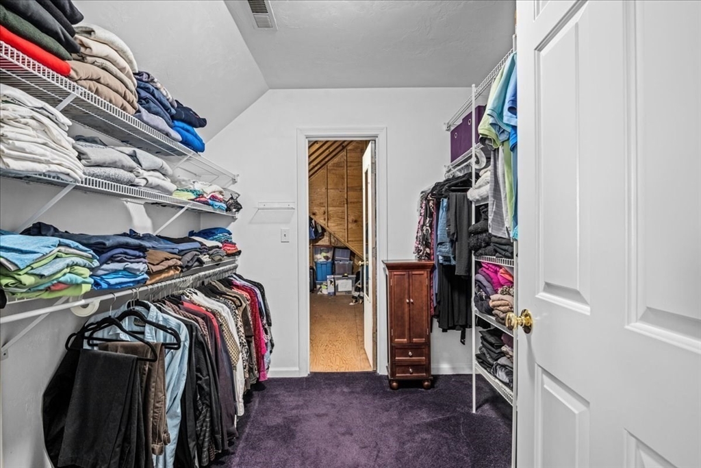 14 Vanessa Dr