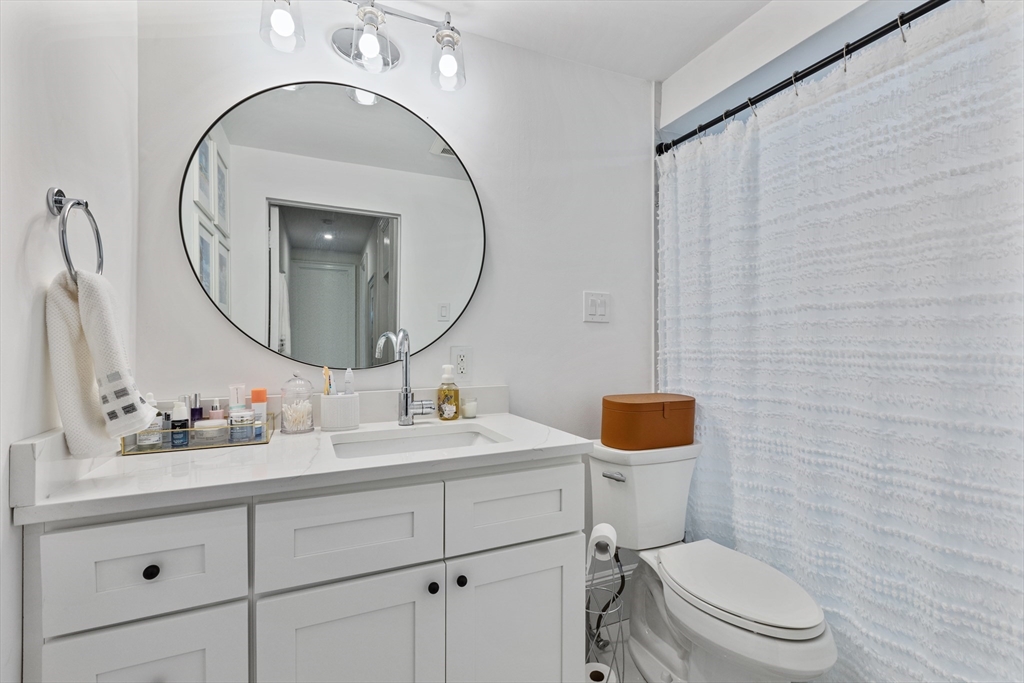 373 Commonwealth Ave # 402