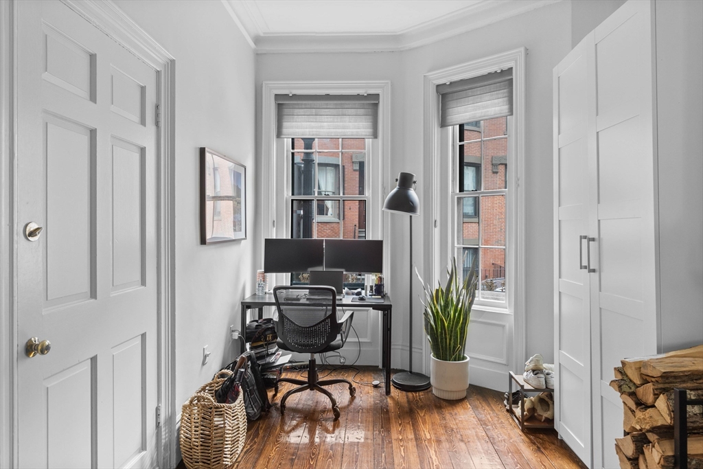 4 Cazenove Street # 1