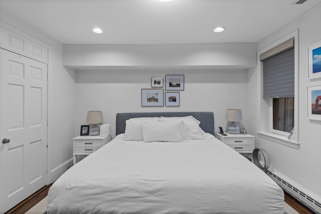 4 Cazenove Street # 1